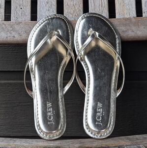 NWOT J.Crew Factory Women's Easy Summer Flip-Flops Size 7 Gold Metallic